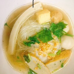 ก๋วยเตี๋ยวลูกชิ้นปลา