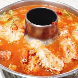 แกงส้มกุ้งชะอมไข่ทอด