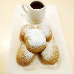 กล้วยหอมทอดราดน้ำผึ้ง