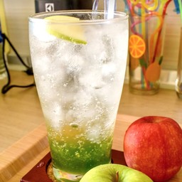Apple Soda แอปเปิ้ลโซดาเย็น