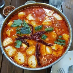 ต้มยำกุ้งมะพร้าวอ่อน