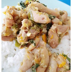 ข้าวราดผัดกะเพราไก่