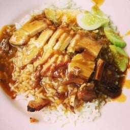 ข้าวหมูแดง (ใส่ทุกอย่าง) ธรรมดา