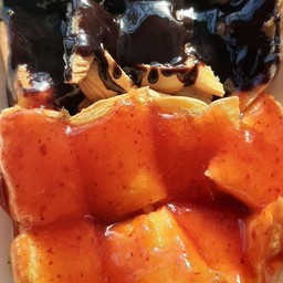 ขนมปังปิ้งช้อคโกแลต+สตเบอร์รี่