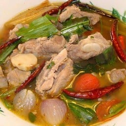 ต้มยำกระดูกอ่อนน้ำใส