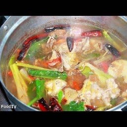 ต้มยำไก่น้ำใส
