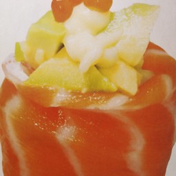 N19 แซลมอนอโวคาโด นิกิริ