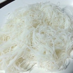 เส้นหมี่ลวก