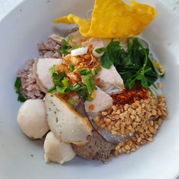 เส้นหมี่ขาวแห้งต้มยำ