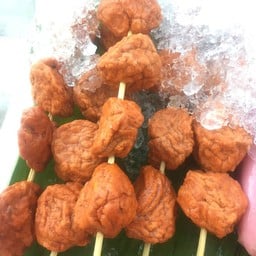 ลูกชิ้นทอด