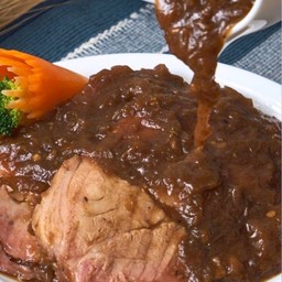 16 Hrs Roast Pork with Onion Sauce