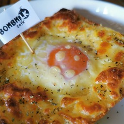 ปังอบ ชีส ไข่ลาวา