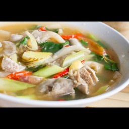 ต้มแช่บเครื่องในเนื้อ