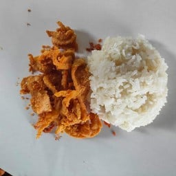 ร้านข้าวเหนียวไก่ทอดหมูทอด(ใต้สะพาน)