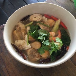 ต้มยำน้ำข้น,น้ำใส