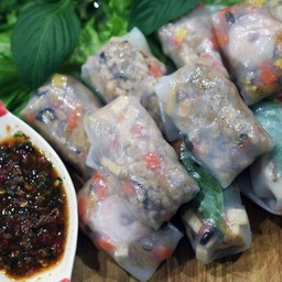 เจ๊เพ็ญลุยสวน