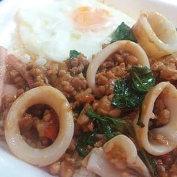 กะเพราหมูสับ,หมึก