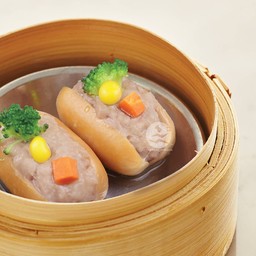 ไส้กรอกแต้มหน้าหมู