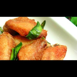 ปีกไก่ทอดเกลือ