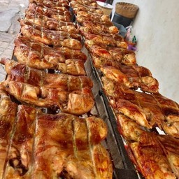 ไก่ย่างวิเชียร เจ๊อิ๋ว (ครึ่งตัว)