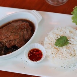 ข้าวไก่อบเห็ดหอม