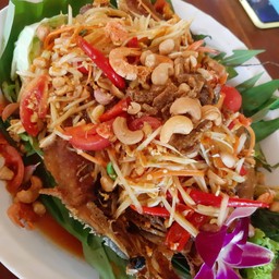 ส้มตำปลาเขือน