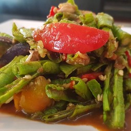 ตำถั่วฝักยาวปู