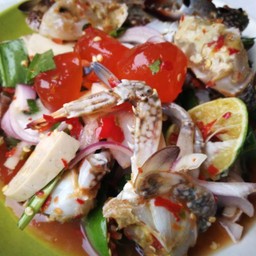 ยำมะม่วงปูม้า ไข่แดง