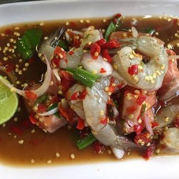 ยำแซลม่อน + กุ้งสด