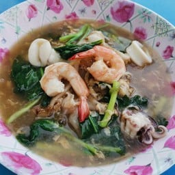 ราดหน้า_กุ้ง - หมึก