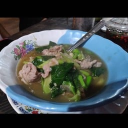 ก๋วยเตี๋ยวคั่วไก่ ข้าวราดหน้าไก่