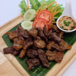 เนื้อโคขุนย่างจิ้มแจ่ว