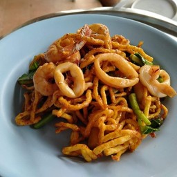 หมี่กรอบผัดซีอิ้วรวมมิตรธรรมดา