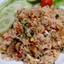 ข้าวผัดปลาสลิด