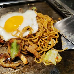 หมี่ผัดกระทะร้อน​ 