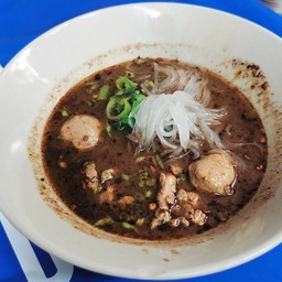ก๋วยเตี๋ยวเนื้อ
