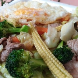 ผัดผักรวม (หมู)