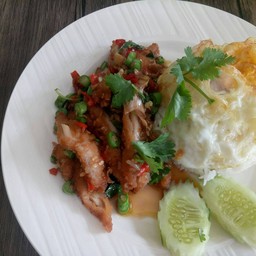 กระเพราไก่กรอบ+ไข่ดาว