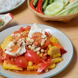 ตำข้าวโพดไข่เค็ม