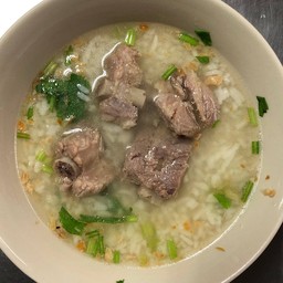 ข้าวต้มซี่โครงหมู