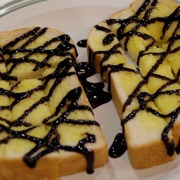 ขนมปังเนย+ช้อคโกแล็ต