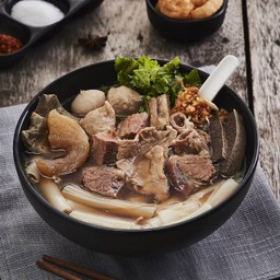 ก๋วยจั๊บเนื้อ