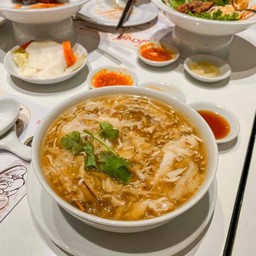 ซุปกระเพาะปลาเนื้อปู