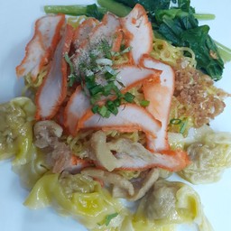 บะหมี่เกี๊ยว หมูแดงแห้ง