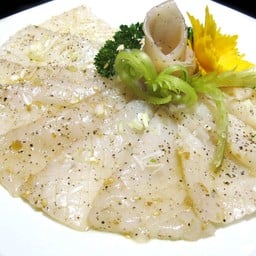 ปลาหมึกผัดไข่เค็ม 