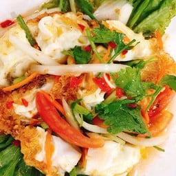 ยำไข่ดาว