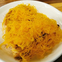 ขนมปังปิ้ง+ฝอยทอง