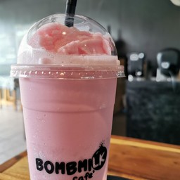 นมชมพูปั่น