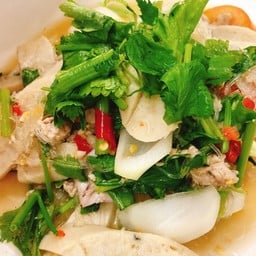 ยำหมูยอใส่วุ้นเส้น