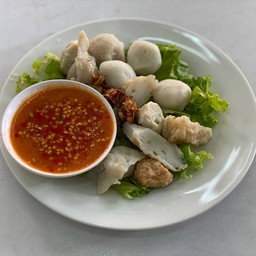 รวมลูกชิ้นลวกจิ้ม
